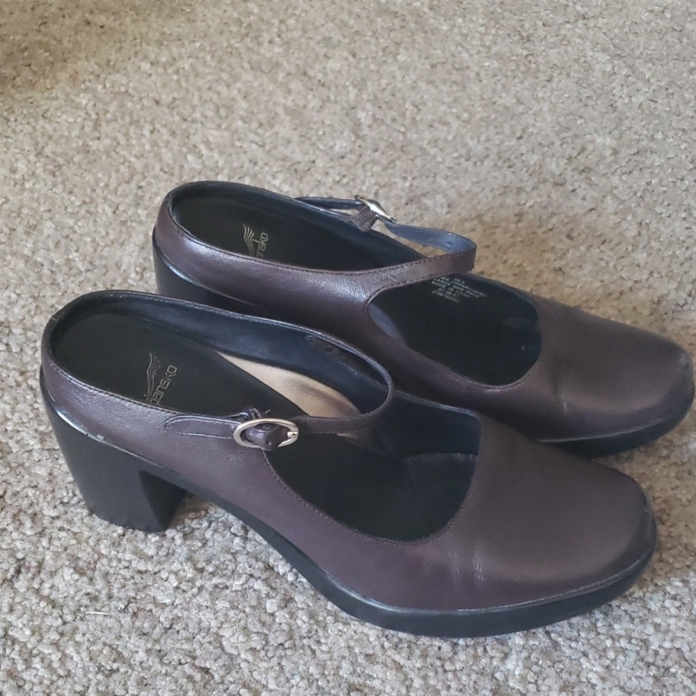 Brown Dansko mules size 39.5